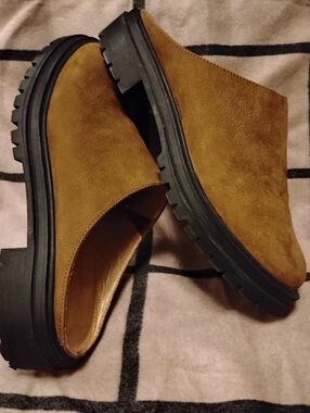 Madewell Tan Suede Lug Sole Mules